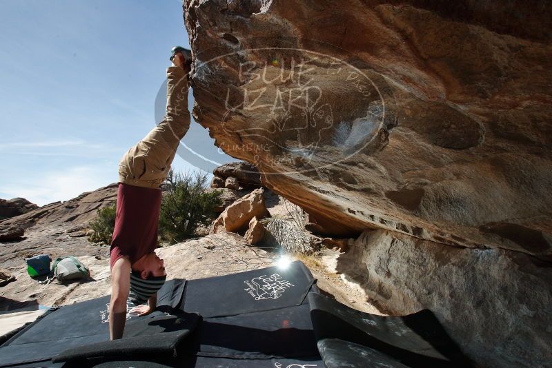 Bouldering in Hueco Tanks on 03/06/2020 with Blue Lizard Climbing and Yoga

Filename: SRM_20200306_1152040.jpg
Aperture: f/8.0
Shutter Speed: 1/250
Body: Canon EOS-1D Mark II
Lens: Canon EF 16-35mm f/2.8 L
