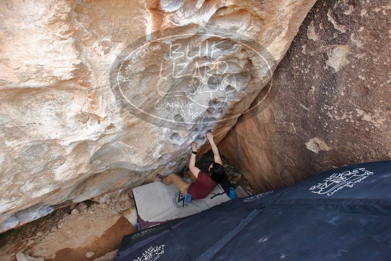 Bouldering in Hueco Tanks on 03/06/2020 with Blue Lizard Climbing and Yoga

Filename: SRM_20200306_1355260.jpg
Aperture: f/4.5
Shutter Speed: 1/250
Body: Canon EOS-1D Mark II
Lens: Canon EF 16-35mm f/2.8 L