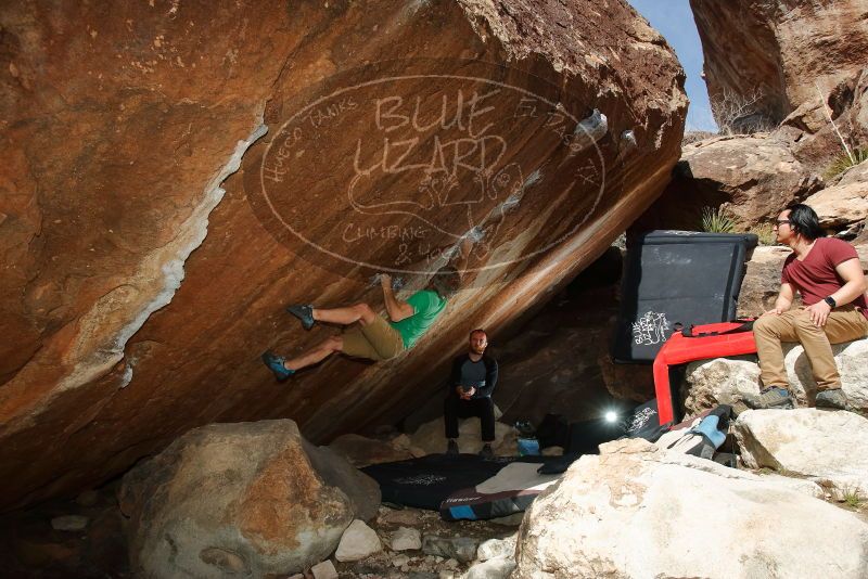Bouldering in Hueco Tanks on 03/06/2020 with Blue Lizard Climbing and Yoga

Filename: SRM_20200306_1534120.jpg
Aperture: f/8.0
Shutter Speed: 1/250
Body: Canon EOS-1D Mark II
Lens: Canon EF 16-35mm f/2.8 L
