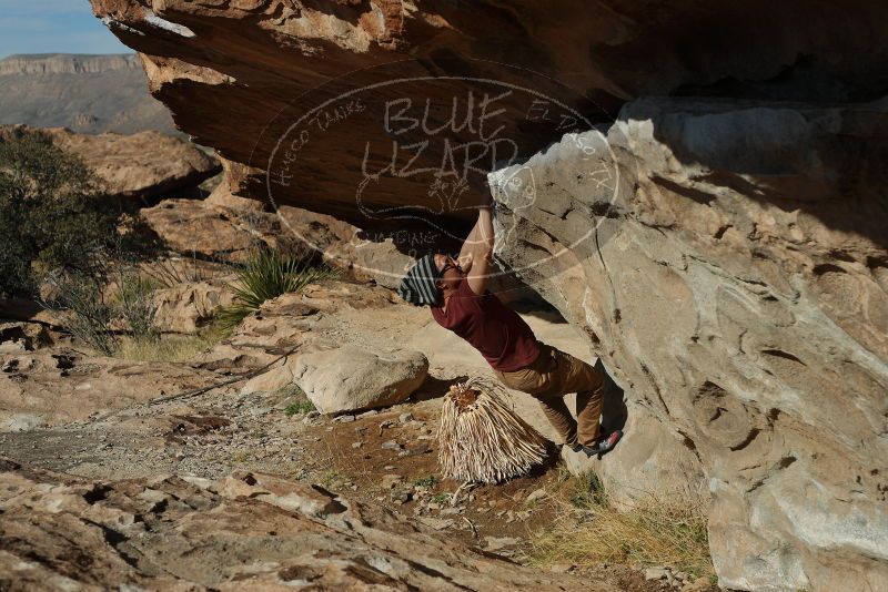 Bouldering in Hueco Tanks on 03/06/2020 with Blue Lizard Climbing and Yoga
Filename: SRM_20200306_1651450.jpg
Aperture: f/4.0
Shutter Speed: 1/1250
Body: Canon EOS-1D Mark II
Lens: Canon EF 50mm f/1.8 II