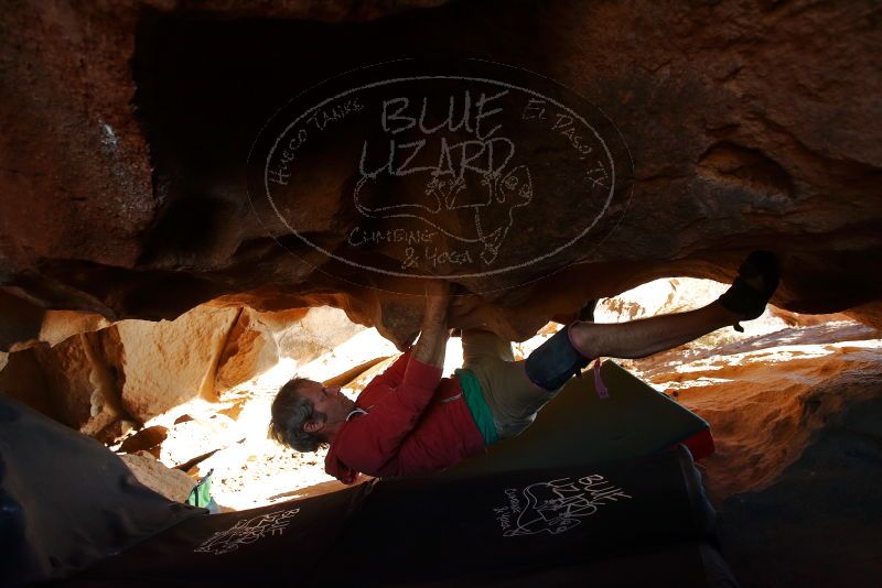 Bouldering in Hueco Tanks on 03/06/2020 with Blue Lizard Climbing and Yoga
Filename: SRM_20200306_1742350.jpg
Aperture: f/4.0
Shutter Speed: 1/400
Body: Canon EOS-1D Mark II
Lens: Canon EF 16-35mm f/2.8 L
