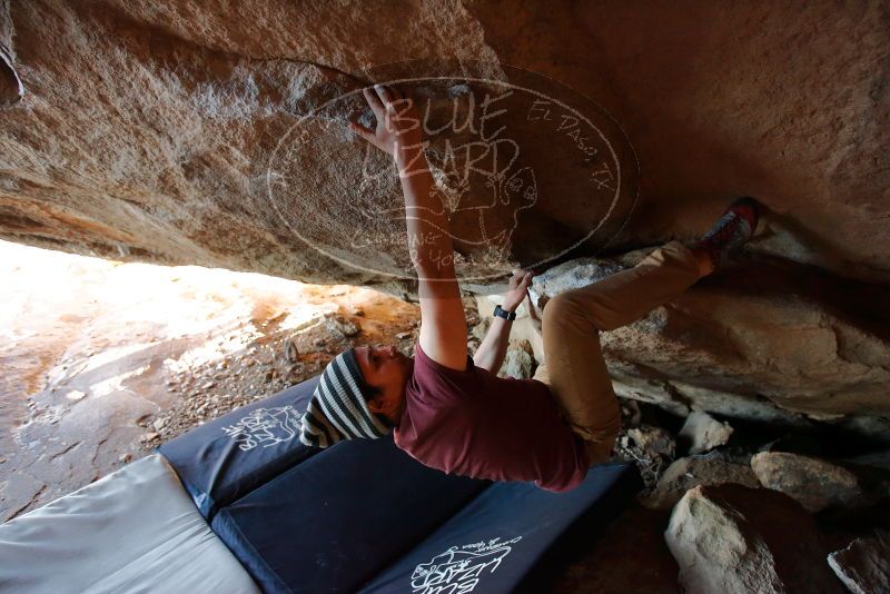 Bouldering in Hueco Tanks on 03/06/2020 with Blue Lizard Climbing and Yoga

Filename: SRM_20200306_1808040.jpg
Aperture: f/3.5
Shutter Speed: 1/250
Body: Canon EOS-1D Mark II
Lens: Canon EF 16-35mm f/2.8 L
