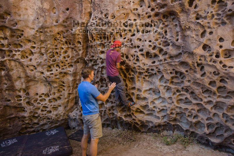 Bouldering in Hueco Tanks on 10/19/2021 with Blue Lizard Climbing and Yoga
Filename: SRM_20211019_1224210.jpg
Aperture: f/4.0
Shutter Speed: 1/320
Body: Canon EOS-1D Mark II
Lens: Canon EF 16-35mm f/2.8 L
