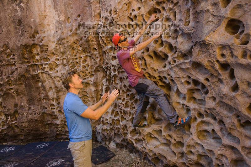 Bouldering in Hueco Tanks on 10/19/2021 with Blue Lizard Climbing and Yoga
Filename: SRM_20211019_1224340.jpg
Aperture: f/4.0
Shutter Speed: 1/200
Body: Canon EOS-1D Mark II
Lens: Canon EF 16-35mm f/2.8 L