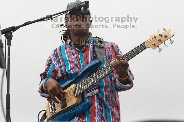 The Barack Obama "Kick-Ass" Rally--the Obama for president, 2008, rally
Filename: SRM_20070223_1423520.jpg
Aperture: f/6.3
Shutter Speed: 1/400
Body: Canon EOS 20D
Lens: Canon EF 80-200mm f/2.8 L