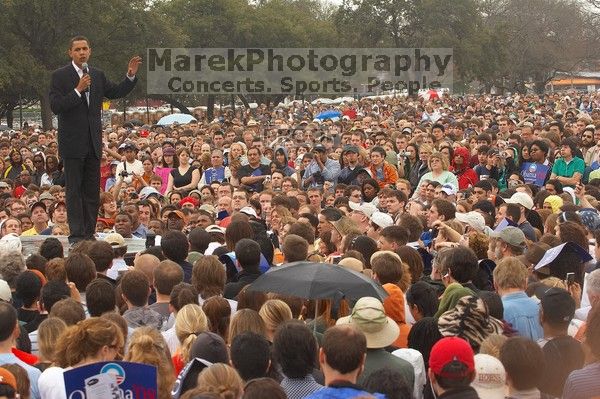 Obama speaking to a crowd of over 20,000 supporters at The Barack Obama "Kick-Ass" Rally--the Obama for president, 2008, rally, held in Austin, Friday, February 23, 2007.
Filename: SRM_20070223_1525144.jpg
Aperture: f/6.3
Shutter Speed: 1/320
Body: Canon EOS 20D
Lens: Canon EF 80-200mm f/2.8 L