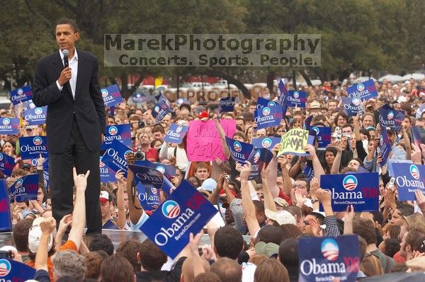 Obama speaking to a crowd of over 20,000 supporters at The Barack Obama "Kick-Ass" Rally--the Obama for president, 2008, rally, held in Austin, Friday, February 23, 2007.

Filename: SRM_20070223_1532188.jpg
Aperture: f/5.0
Shutter Speed: 1/250
Body: Canon EOS 20D
Lens: Canon EF 80-200mm f/2.8 L