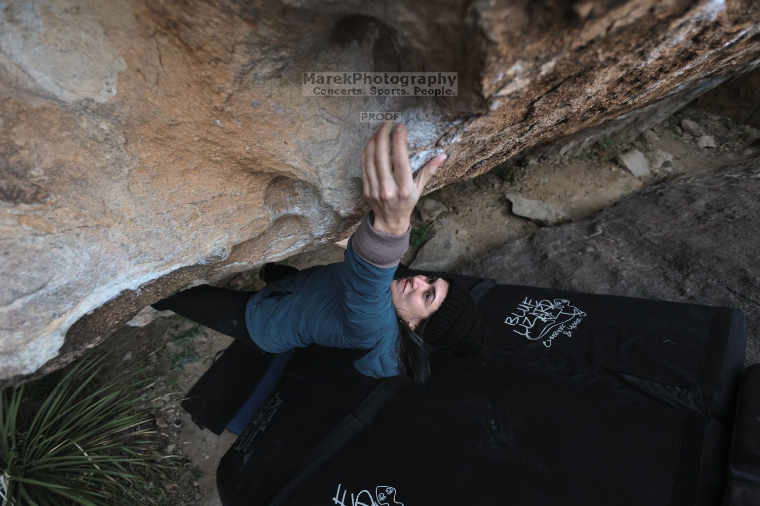 

Filename: SRM_20211125_1005541.jpg
Aperture: f/4.0
Shutter Speed: 1/400
Body: Canon EOS R6
Lens: Canon EF 16-35mm f/2.8 L