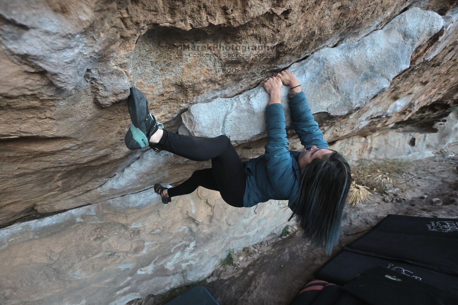 

Filename: SRM_20211125_1648400.jpg
Aperture: f/5.6
Shutter Speed: 1/640
Body: Canon EOS R6
Lens: Canon EF 16-35mm f/2.8 L