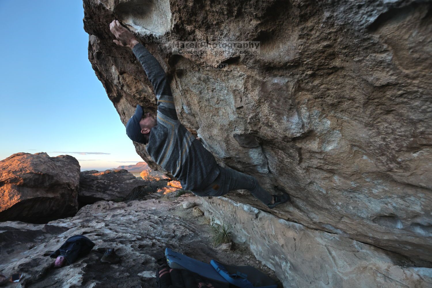 

Filename: SRM_20211125_1652050.jpg
Aperture: f/5.6
Shutter Speed: 1/500
Body: Canon EOS R6
Lens: Canon EF 16-35mm f/2.8 L