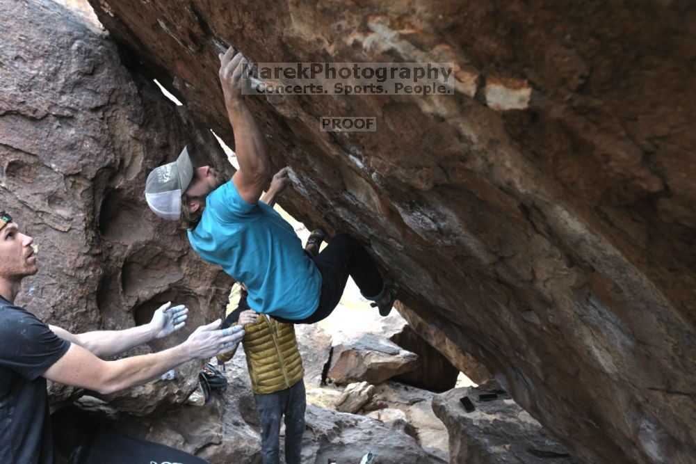 

Filename: SRM_20211126_1256390.jpg
Aperture: f/5.6
Shutter Speed: 1/400
Body: Canon EOS R6
Lens: Canon EF 16-35mm f/2.8 L