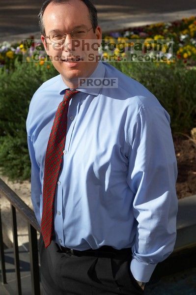 Portraits of UT Vice President of Information Technology Brian E Roberts.
Filename: SRM_20070226_0908345.jpg
Aperture: f/5.6
Shutter Speed: 1/250
Body: Canon EOS 20D
Lens: Canon EF 50mm f/1.8 II