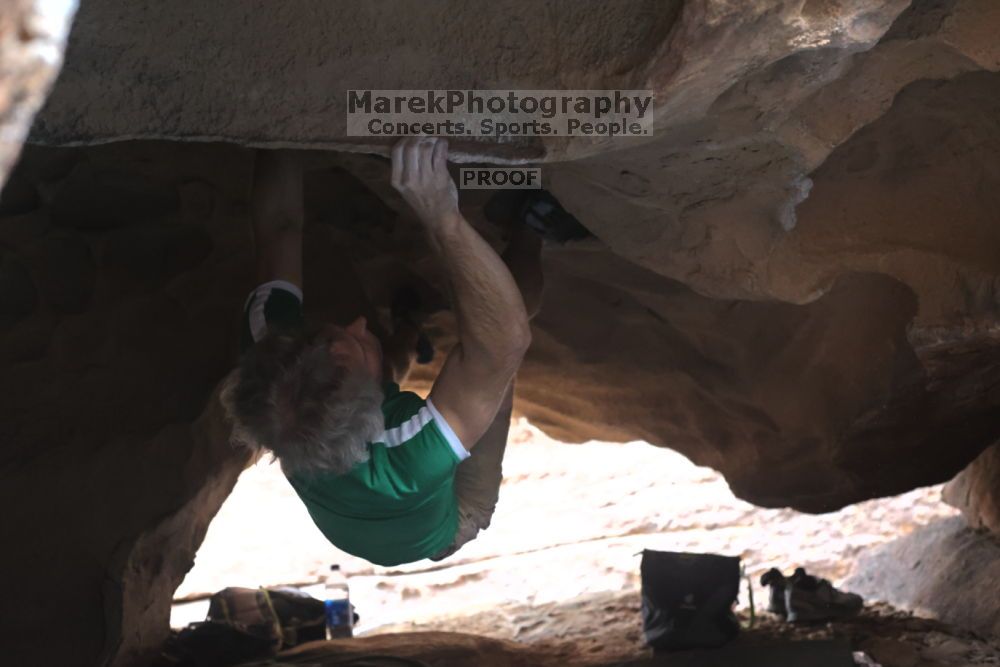 

Filename: SRM_20211204_1506570.jpg
Aperture: f/4.0
Shutter Speed: 1/250
Body: Canon EOS R6
Lens: Canon EF 50mm f/1.8 II