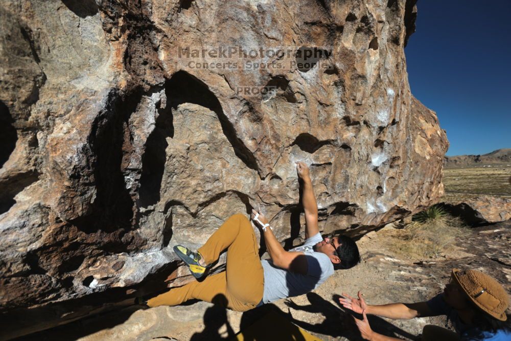 

Filename: SRM_20211212_1014250.jpg
Aperture: f/5.6
Shutter Speed: 1/1000
Body: Canon EOS R6
Lens: Canon EF 16-35mm f/2.8 L