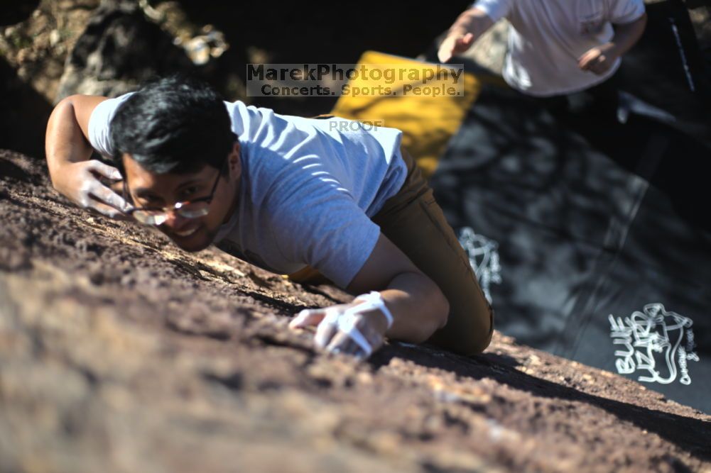 

Filename: SRM_20211212_1340040.jpg
Aperture: f/2.0
Shutter Speed: 1/4000
Body: Canon EOS R6
Lens: Canon EF 50mm f/1.8 II