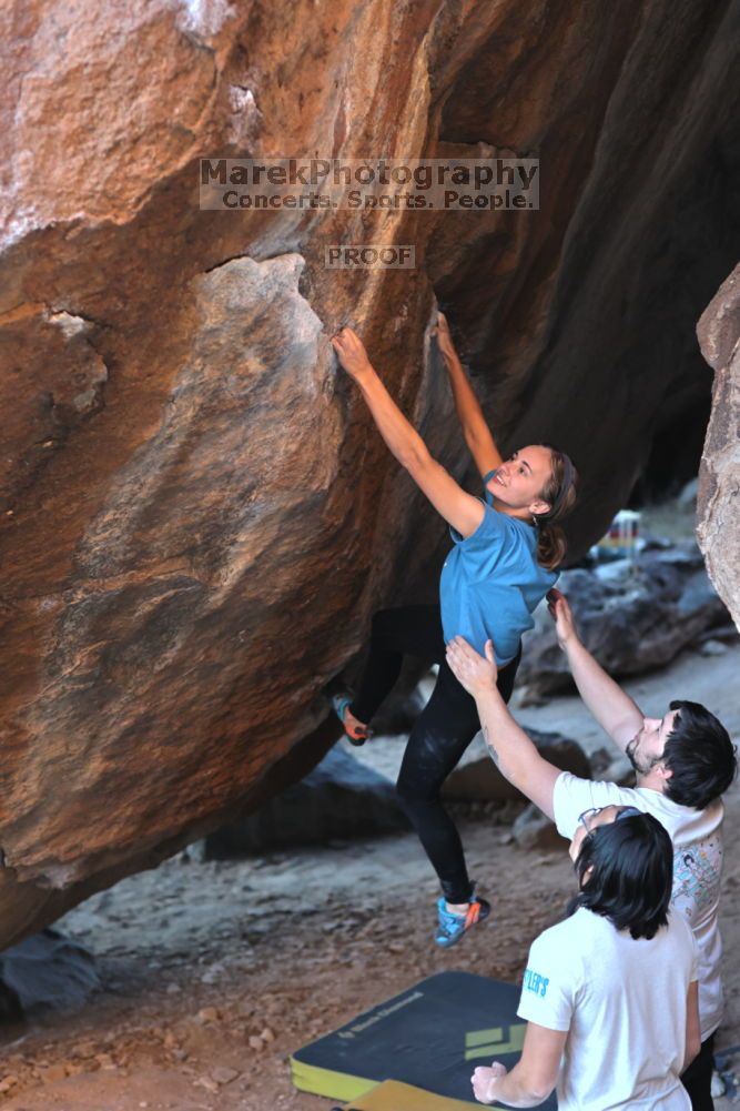 

Filename: SRM_20211212_1632090.jpg
Aperture: f/2.8
Shutter Speed: 1/400
Body: Canon EOS R6
Lens: Canon EF 85mm f/1.2 L II