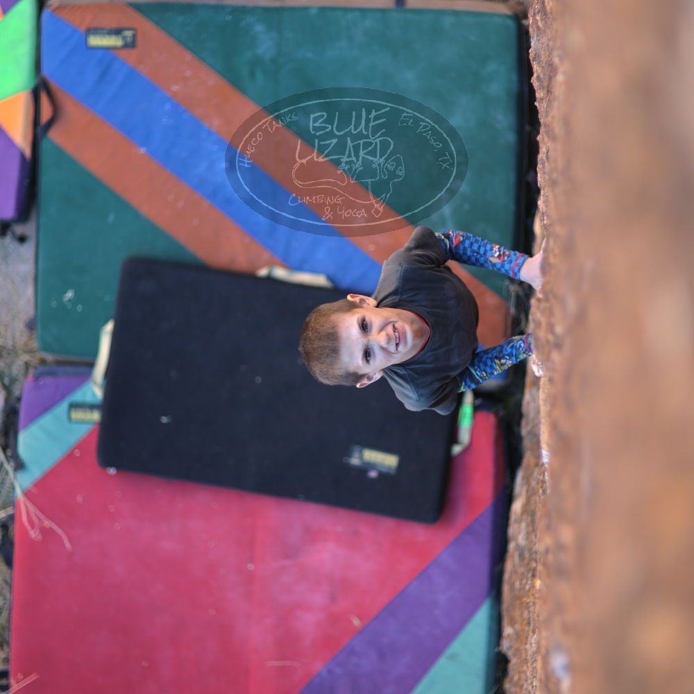 

Filename: SRM_20211223_1610130.jpg
Aperture: f/1.2
Shutter Speed: 1/800
Body: Canon EOS R6
Lens: Canon EF 85mm f/1.2 L II