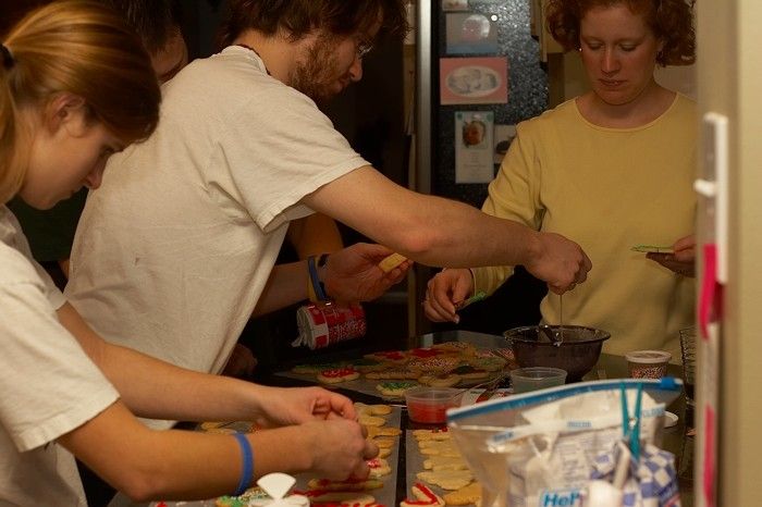 Christmas with the family, 2006.

Filename: SRM_20061224_0005447.jpg
Aperture: f/4.5
Shutter Speed: 1/200
Body: Canon EOS 20D
Lens: Canon EF 50mm f/1.8 II