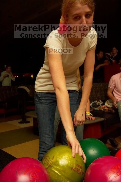 Alpha Xi Delta held a sock hop themed date night at the Austin 300 bowling alley, Thursday night, March 29, 2007.
Filename: SRM_20070329_2102363.jpg
Aperture: f/8.0
Shutter Speed: 1/200
Body: Canon EOS-1D Mark II
Lens: Sigma 15-30mm f/3.5-4.5 EX Aspherical DG DF