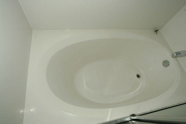 Condominium hunting with Beth.

Filename: SRM_20070411_1821308.jpg
Aperture: f/8.0
Shutter Speed: 1/200
Body: Canon EOS-1D Mark II
Lens: Sigma 15-30mm f/3.5-4.5 EX Aspherical DG DF