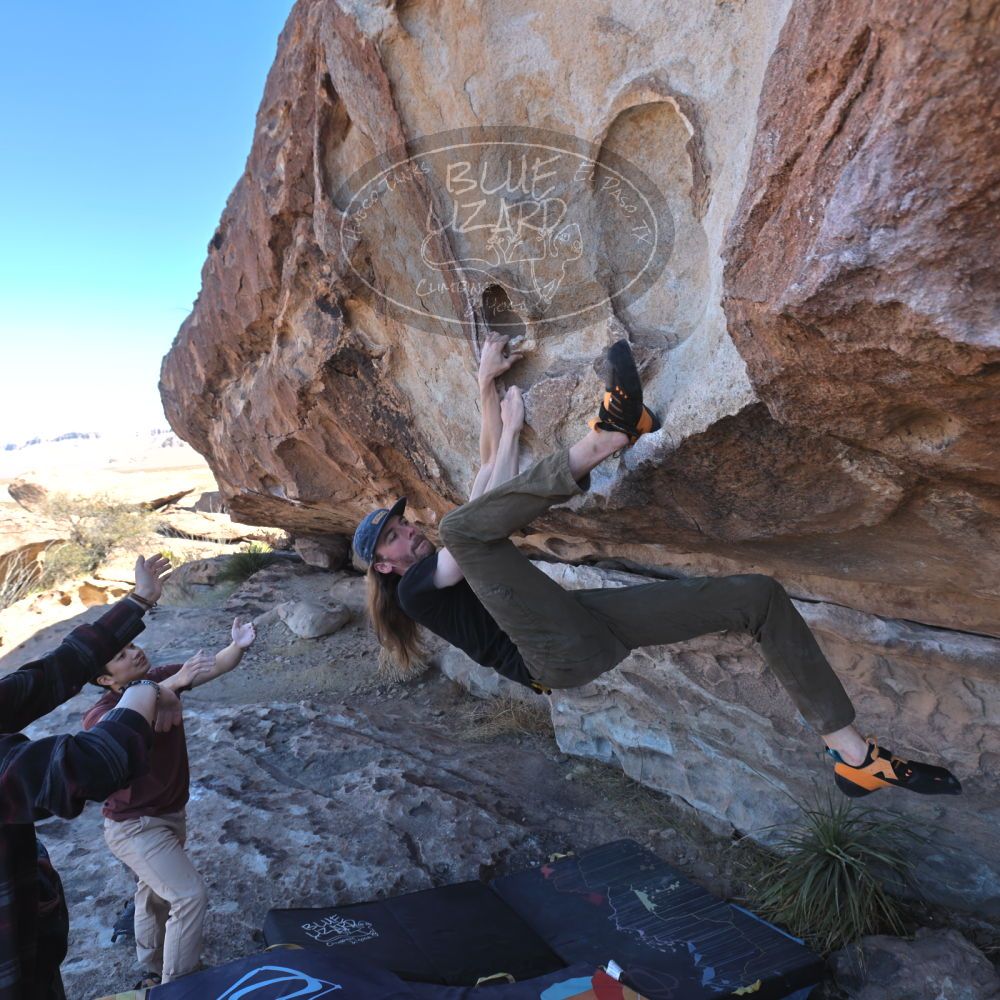 

Filename: SRM_20220226_1027460.jpg
Aperture: f/5.6
Shutter Speed: 1/250
Body: Canon EOS R6
Lens: Canon EF 16-35mm f/2.8 L