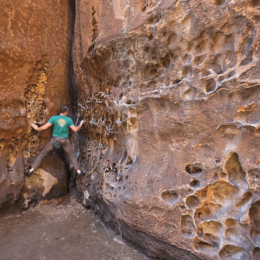 

Filename: SRM_20220304_1025090.jpg
Aperture: f/5.6
Shutter Speed: 1/125
Body: Canon EOS R6
Lens: Canon EF 16-35mm f/2.8 L