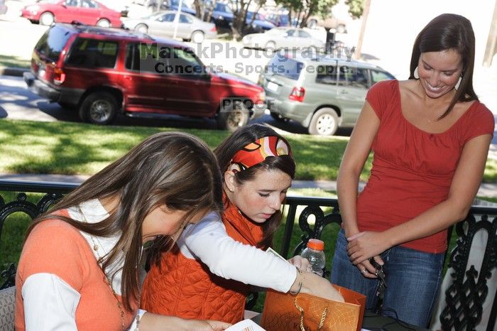 Kappa Kappa Gamma (KKG) hosted a parents' weekend barbecue before the UT vs Nebraska football game on Saturday, October 27, 2007 at their sorority house.

Filename: SRM_20071027_1129585.jpg
Aperture: f/8.0
Shutter Speed: 1/125
Body: Canon EOS-1D Mark II
Lens: Canon EF 50mm f/1.8 II