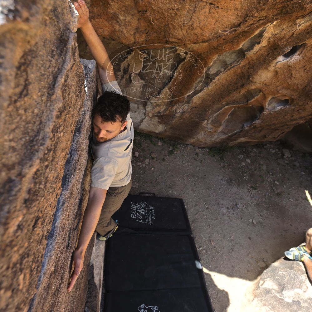 

Filename: SRM_20220408_1017330.jpg
Aperture: f/5.6
Shutter Speed: 1/250
Body: Canon EOS R6
Lens: Canon EF 16-35mm f/2.8 L