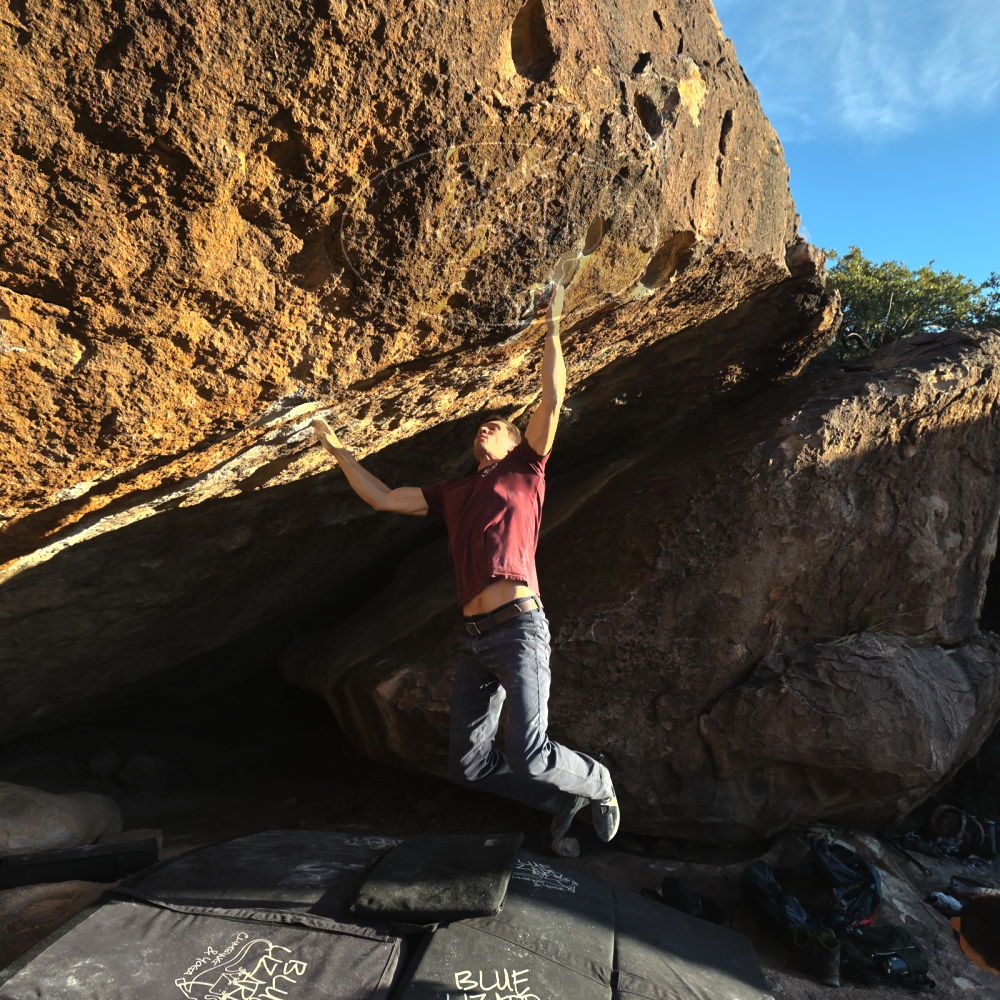 

Filename: SRM_20221112_1624163.jpg
Aperture: f/5.6
Shutter Speed: 1/2000
Body: Canon EOS R6
Lens: Canon EF 16-35mm f/2.8 L