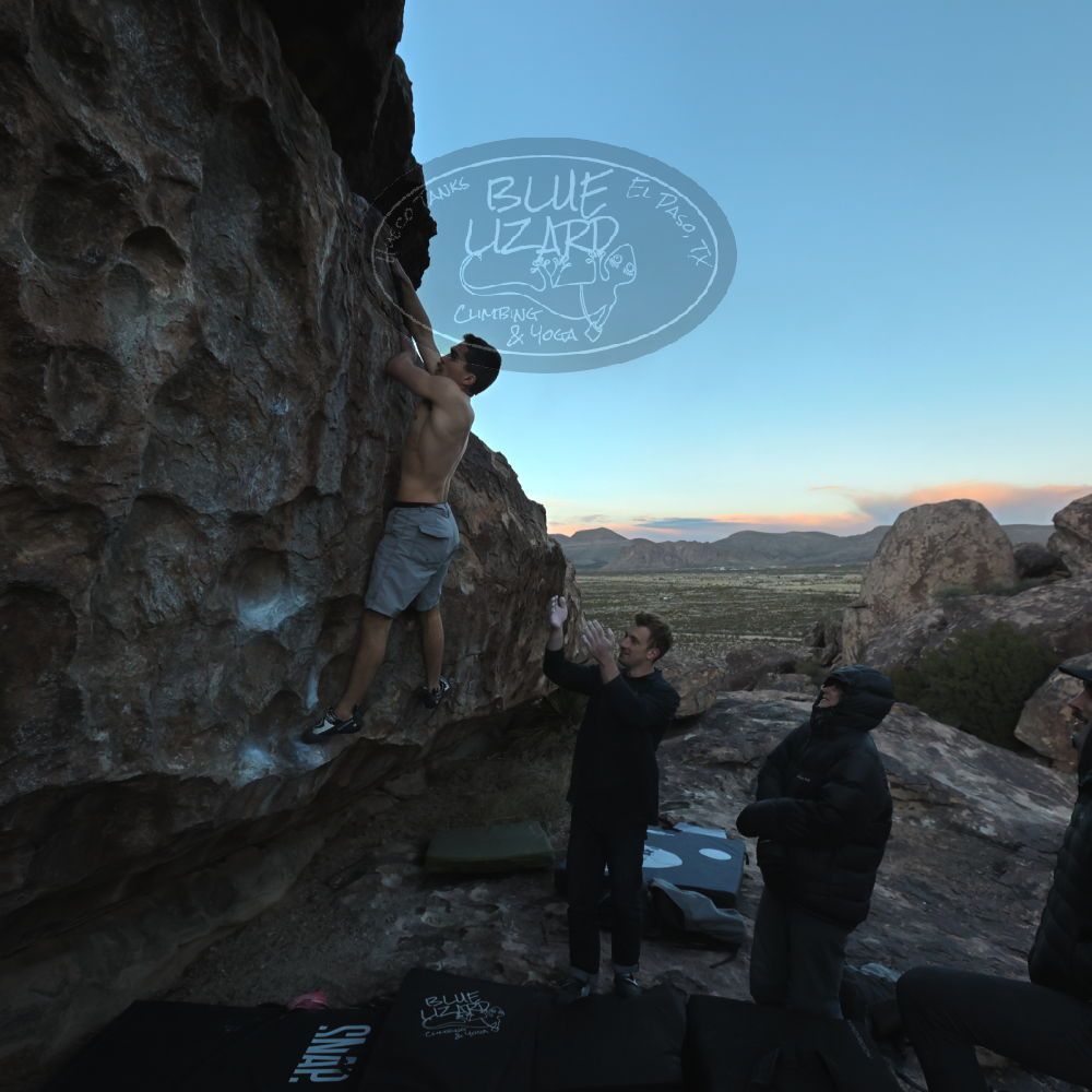 

Filename: SRM_20221124_1651040.jpg
Aperture: f/5.6
Shutter Speed: 1/500
Body: Canon EOS R6
Lens: Canon EF 16-35mm f/2.8 L