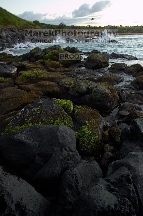 Trip to Maui, Hawai'i, 2007.

Filename: SRM_20071222_1755246.jpg
Aperture: f/8.0
Shutter Speed: 1/30
Body: Canon EOS-1D Mark II
Lens: Sigma 15-30mm f/3.5-4.5 EX Aspherical DG DF