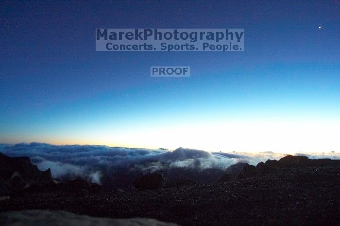 Trip to Maui, Hawai'i, 2007.

Filename: SRM_20071221_0619445.jpg
Aperture: f/8.0
Shutter Speed: 1/1
Body: Canon EOS-1D Mark II
Lens: Sigma 15-30mm f/3.5-4.5 EX Aspherical DG DF