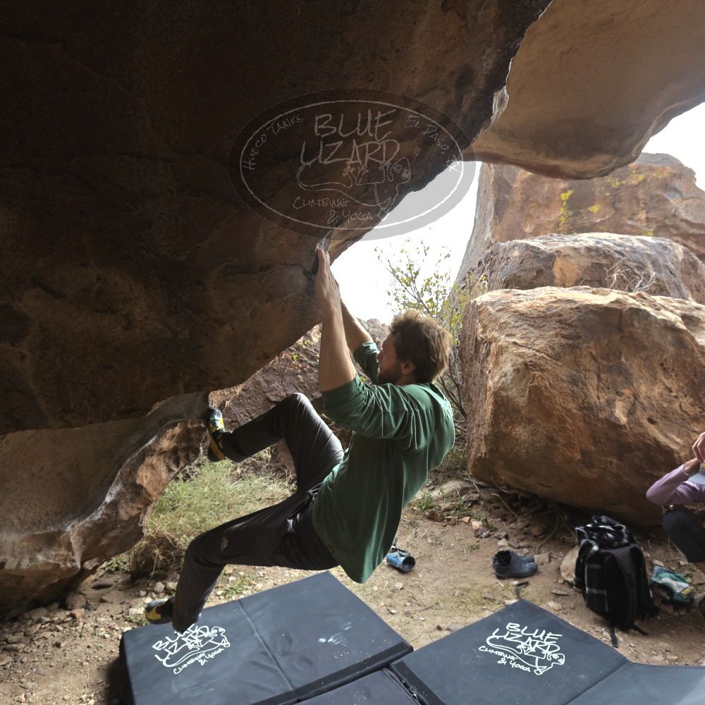 

Filename: SRM_20221204_1216490.jpg
Aperture: f/5.6
Shutter Speed: 1/400
Body: Canon EOS R6
Lens: Canon EF 16-35mm f/2.8 L