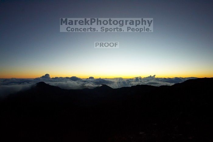 Trip to Maui, Hawai'i, 2007.

Filename: SRM_20071221_0645328.jpg
Aperture: f/4.0
Shutter Speed: 1/500
Body: Canon EOS-1D Mark II
Lens: Sigma 15-30mm f/3.5-4.5 EX Aspherical DG DF