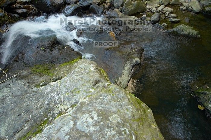 

Filename: SRM_20071219_1630404.jpg
Aperture: f/8.0
Shutter Speed: 1/10
Body: Canon EOS-1D Mark II
Lens: Sigma 15-30mm f/3.5-4.5 EX Aspherical DG DF
