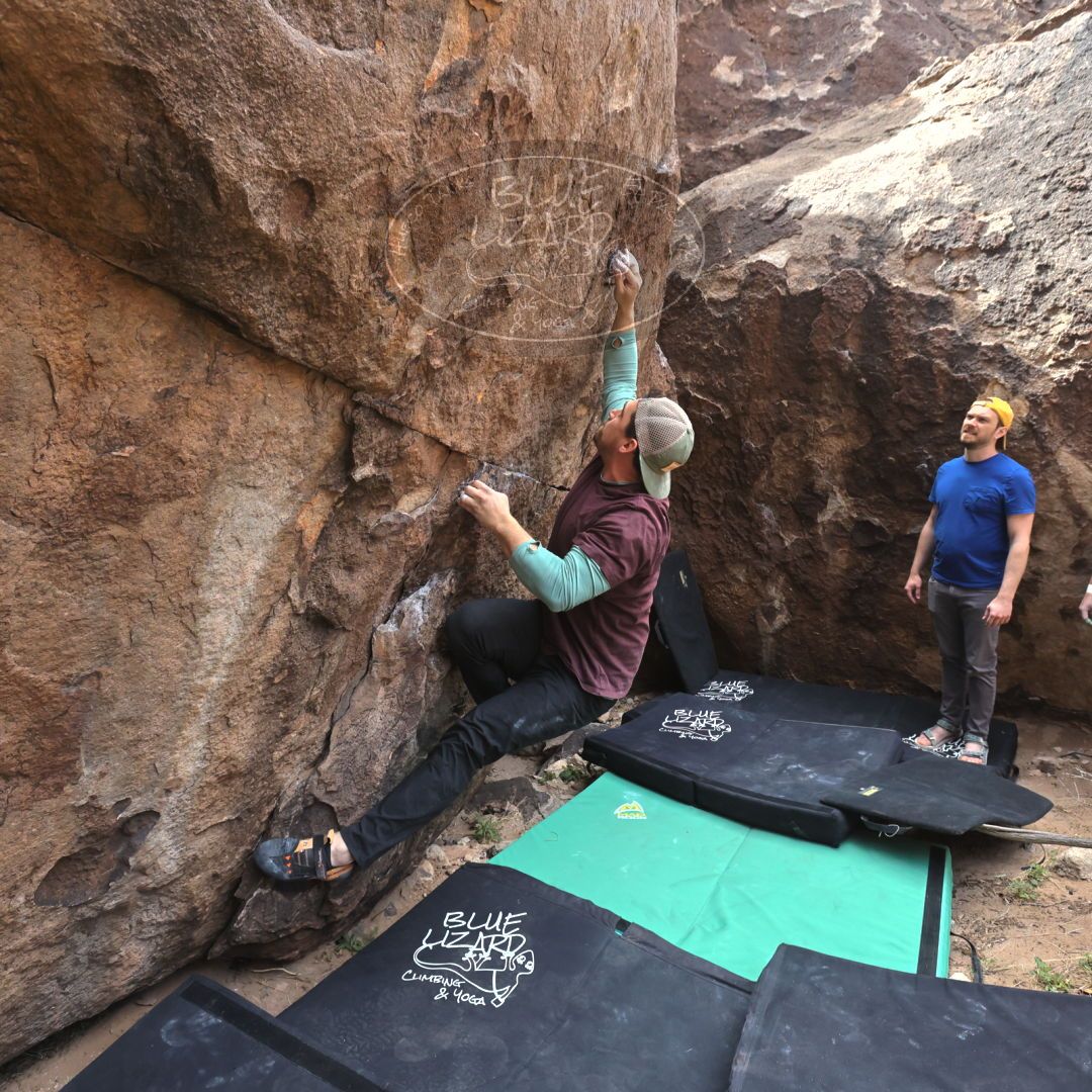 

Filename: SRM_20230309_1236500.jpg
Aperture: f/5.6
Shutter Speed: 1/320
Body: Canon EOS R6
Lens: Canon EF 16-35mm f/2.8 L