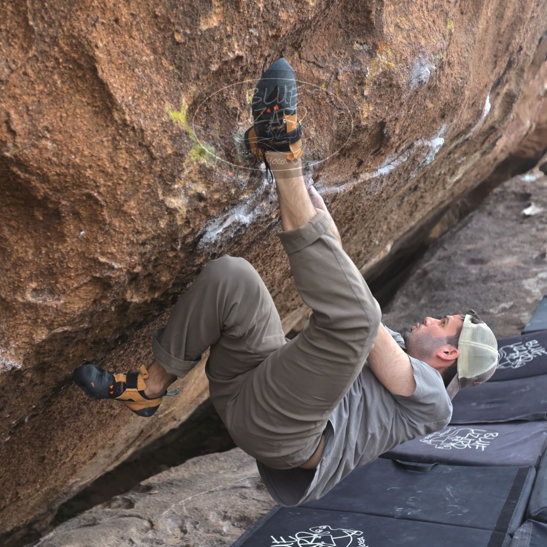 

Filename: SRM_20230307_1456500.jpg
Aperture: f/2.8
Shutter Speed: 1/500
Body: Canon EOS R6
Lens: Canon EF 16-35mm f/2.8 L