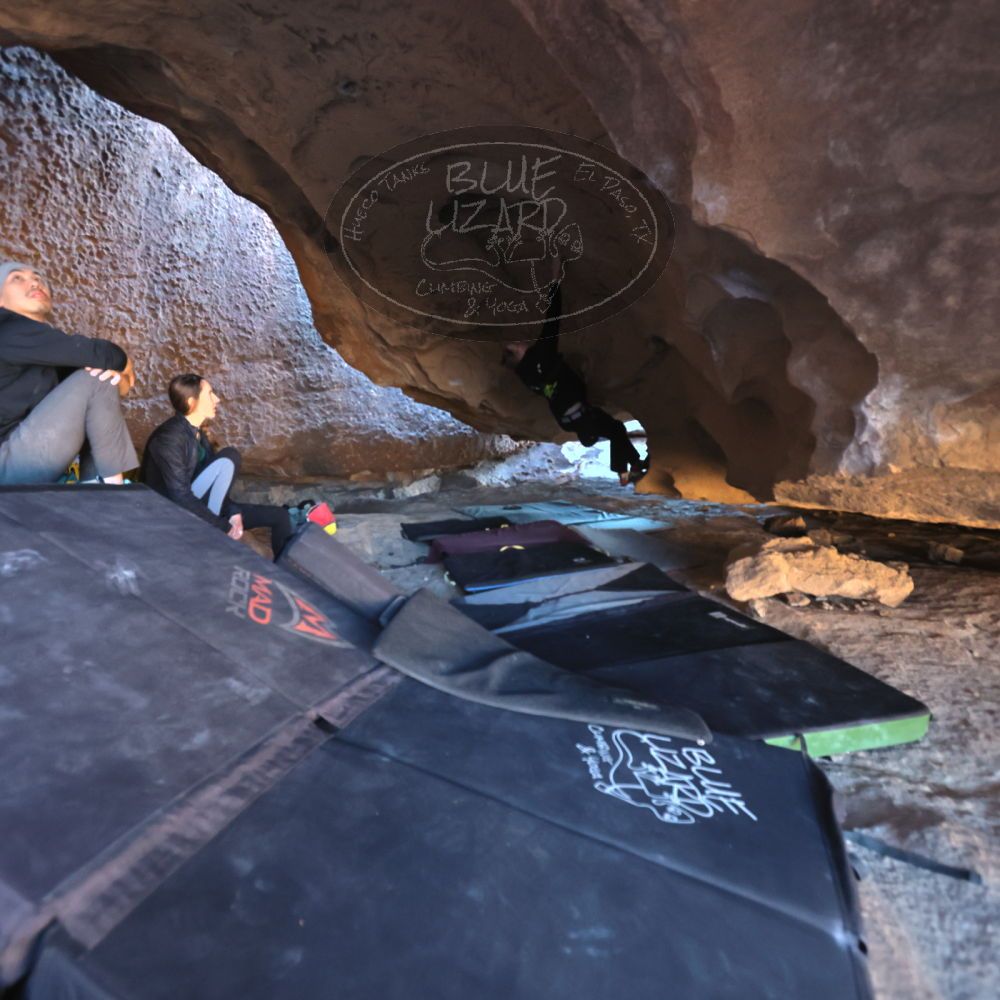 Filename: SRM_20231122_1520220.jpg
Aperture: f/4.0
Shutter Speed: 1/250
Body: Canon EOS R6
Lens: Canon EF 16-35mm f/2.8 L