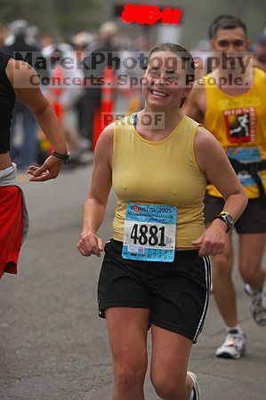 1020409145
Filename: SRM_20050731_102730_9.jpg
Aperture: f/3.2
Shutter Speed: 1/320
Body: Canon EOS 20D
Lens: Canon EF 80-200mm f/2.8 L