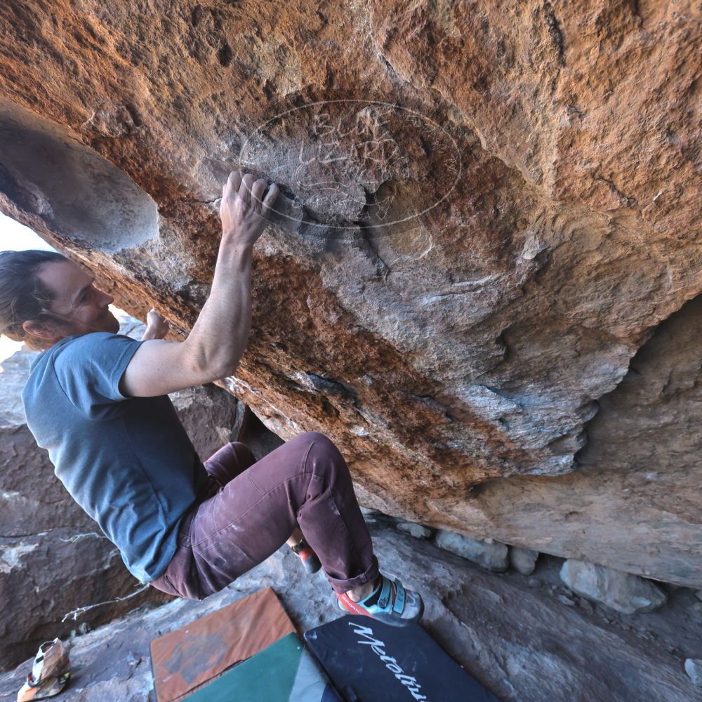 

Filename: SRM_20231202_1217000.jpg
Aperture: f/5.6
Shutter Speed: 1/500
Body: Canon EOS R6
Lens: Canon EF 16-35mm f/2.8 L