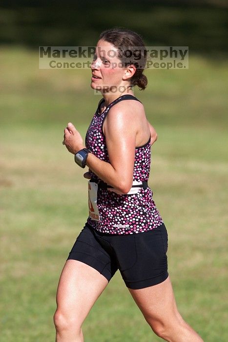 Beth Marek (bib #81) of Austin placed 4 in her age group (F 30-34) with an overall time of 01:46:51 at The Howdy Du duathlon in Berry Springs Park, Georgetown, Sunday July 6, 2008.
Filename: SRM_20080706_0907341.jpg
Aperture: f/4.0
Shutter Speed: 1/500
Body: Canon EOS 20D
Lens: Canon EF 300mm f/2.8 L IS