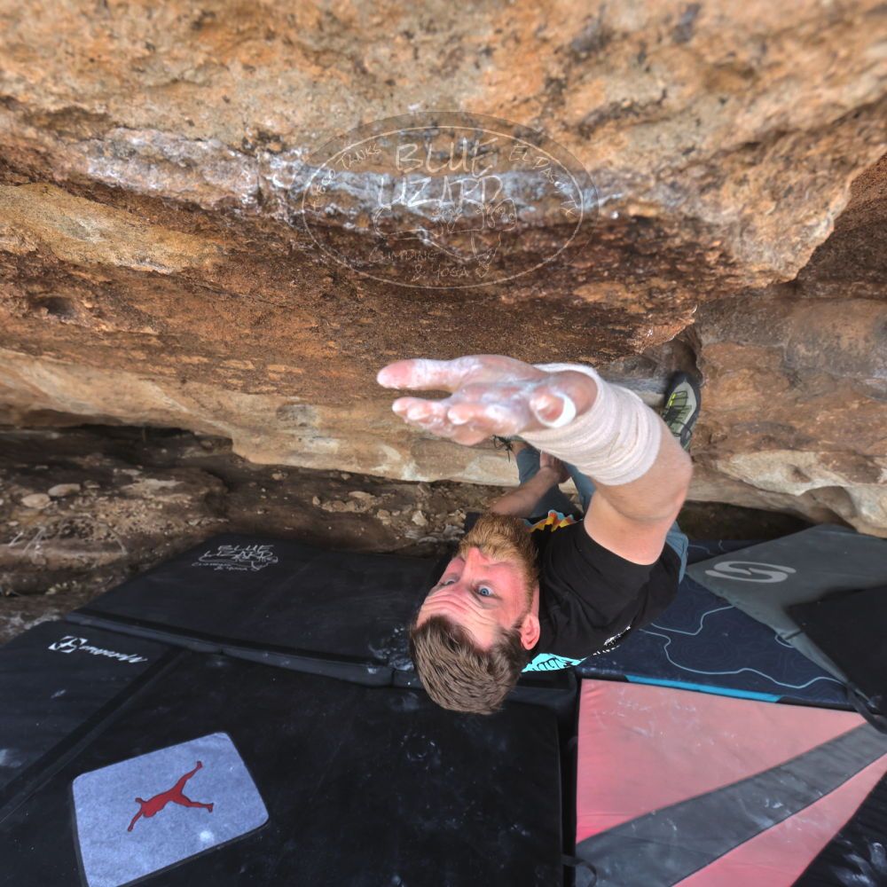 

Filename: SRM_20240317_1125360.jpg
Aperture: f/5.6
Shutter Speed: 1/800
Body: Canon EOS R6
Lens: Canon EF 16-35mm f/2.8 L