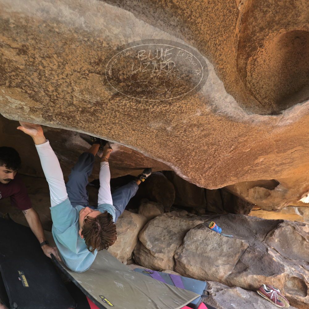 

Filename: SRM_20241215_1341440.jpg
Aperture: f/4.0
Shutter Speed: 1/250
Body: Canon EOS R6
Lens: Canon EF 16-35mm f/2.8 L