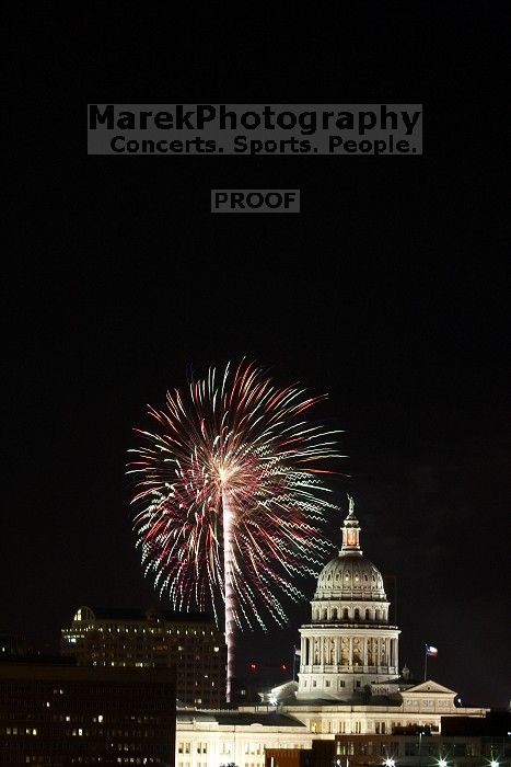 Austin Independence Day fireworks with the Capitol building, as viewed from atop the Manor Garage at The University of Texas at Austin. The fireworks were launched from Auditorium Shores, downtown Austin, Friday, July 4, 2008.
Filename: SRM_20080704_2135367.jpg
Aperture: f/11.0
Shutter Speed: 10/1
Body: Canon EOS 20D
Lens: Canon EF 80-200mm f/2.8 L