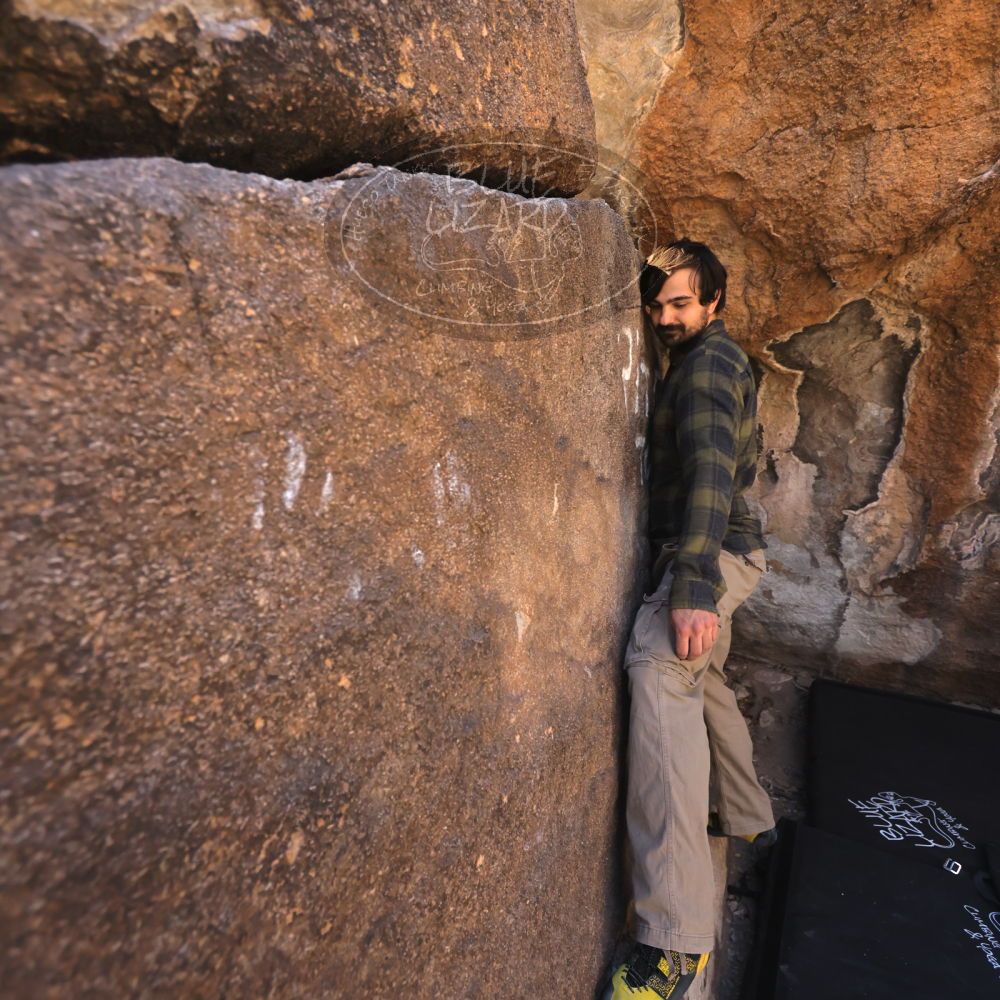 

Filename: SRM_20250316_0958240.jpg
Aperture: f/4.0
Shutter Speed: 1/500
Body: Canon EOS R6
Lens: Canon EF 16-35mm f/2.8 L