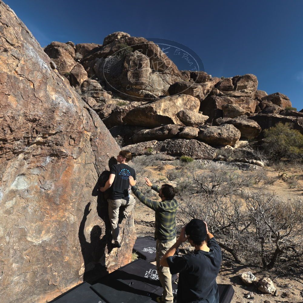 

Filename: SRM_20250316_1544220.jpg
Aperture: f/5.6
Shutter Speed: 1/800
Body: Canon EOS R6
Lens: Canon EF 16-35mm f/2.8 L