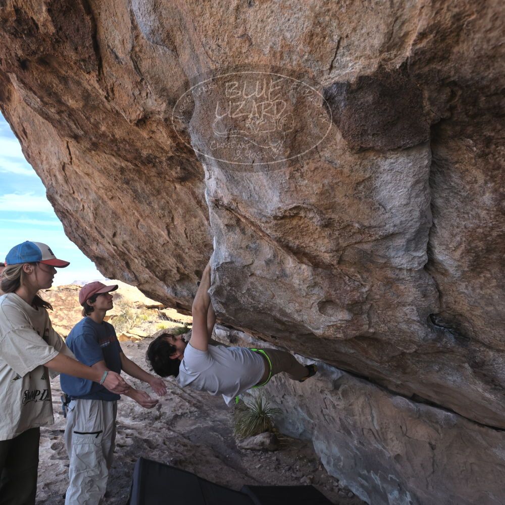 

Filename: SRM_20250317_1003470.jpg
Aperture: f/5.6
Shutter Speed: 1/500
Body: Canon EOS R6
Lens: Canon EF 16-35mm f/2.8 L