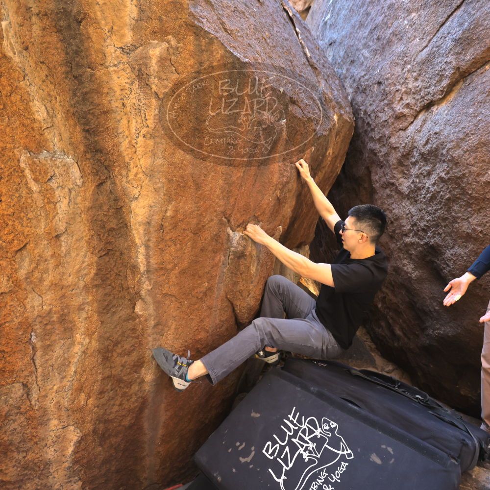 

Filename: SRM_20251109_1055040.jpg
Aperture: f/4.0
Shutter Speed: 1/400
Body: Canon EOS R6
Lens: Canon EF 16-35mm f/2.8 L