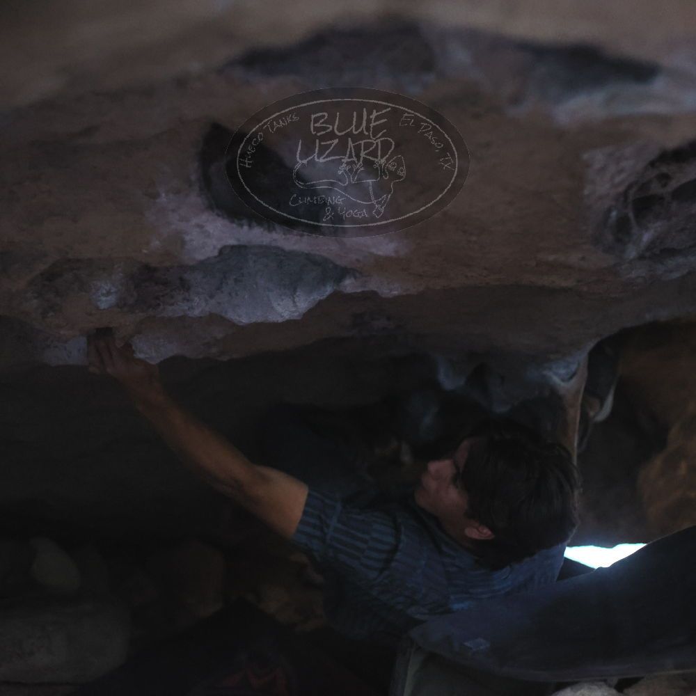 

Filename: SRM_20251126_1330150.jpg
Aperture: f/2.2
Shutter Speed: 1/320
Body: Canon EOS R6
Lens: Canon EF 50mm f/1.8 II