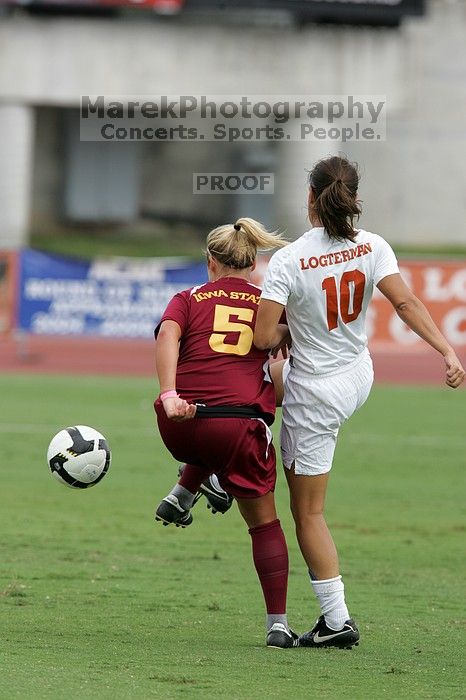 UT senior Stephanie Logterman (#10, Defender). The University of Texas women's soccer team won 2-1 against the Iowa State Cyclones Sunday afternoon, October 5, 2008.
Filename: SRM_20081005_12091434.jpg
Aperture: f/5.6
Shutter Speed: 1/1250
Body: Canon EOS-1D Mark II
Lens: Canon EF 300mm f/2.8 L IS